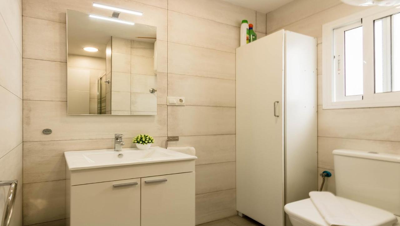 Apartamento Santa Justa Seville Exterior photo